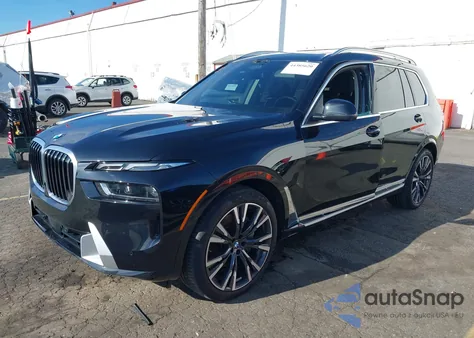 2025 BMW X7 xDrive40I z USA, uszkodzony, nr VIN 5UX23EM0XS9W42777